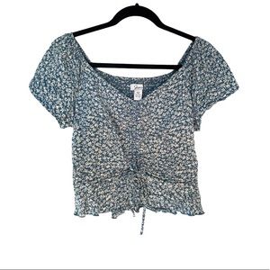 ⛔️SOLD⛔️ Floral Crop Top